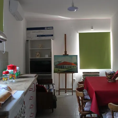 Boulevard Garden House - Free And Save Parking In The Yard Πανσιόν